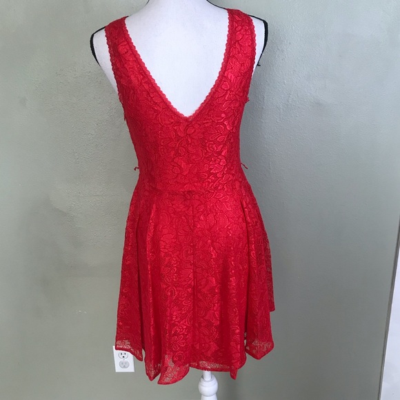 Express NWT Lace Sleeveless Knee Length Dress 6 - Picture 3 of 5